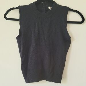 Sleeveless High Neck Top XL